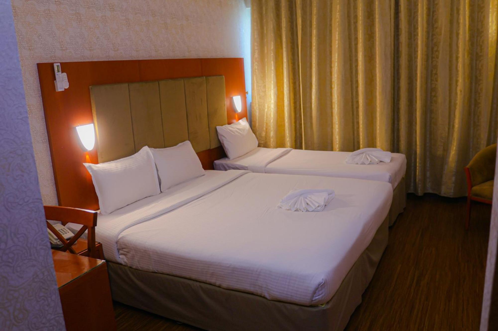 Boonmax Hotel ドバイ エクステリア 写真