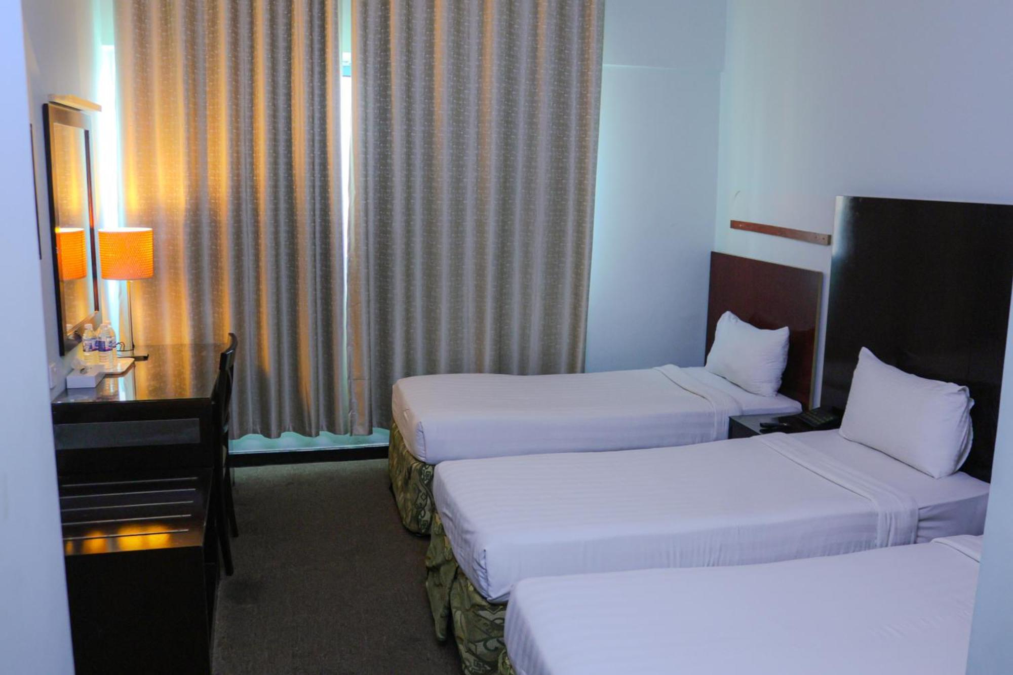 Boonmax Hotel ドバイ エクステリア 写真