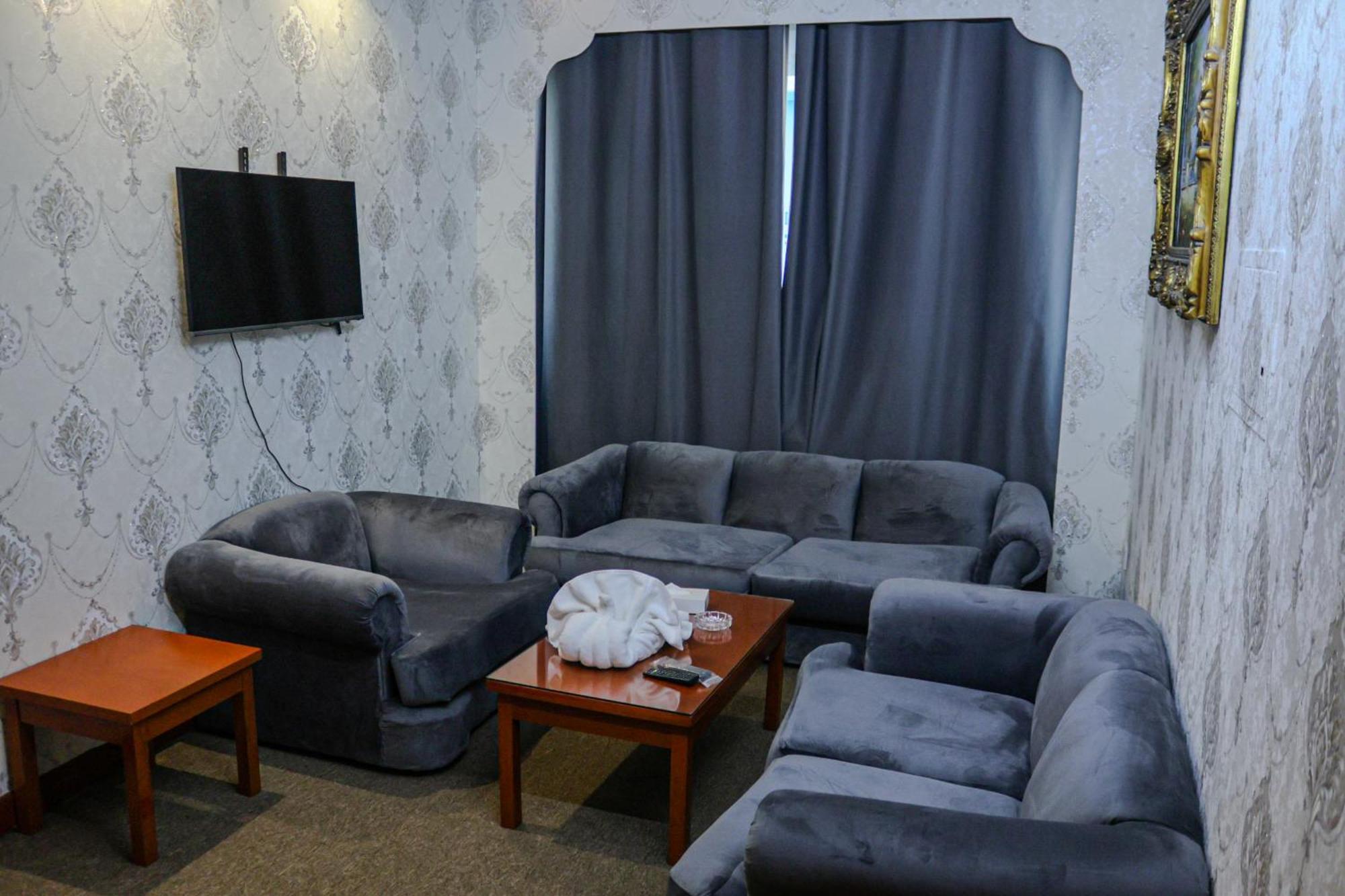 Boonmax Hotel ドバイ エクステリア 写真