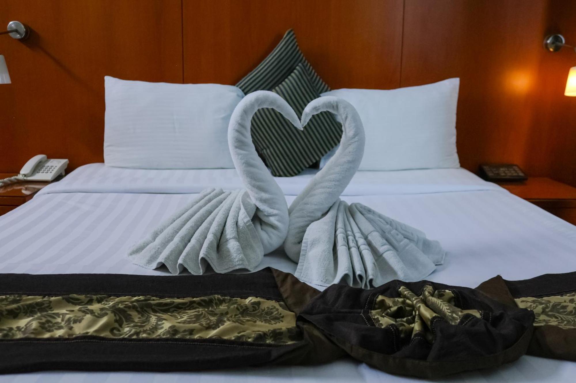 Boonmax Hotel ドバイ エクステリア 写真